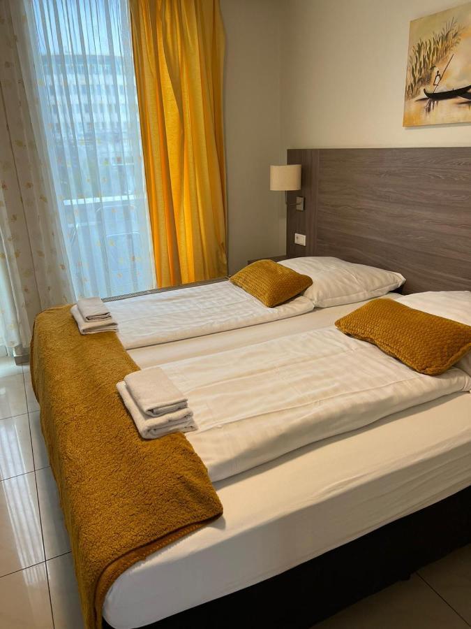 Hotel Cara
